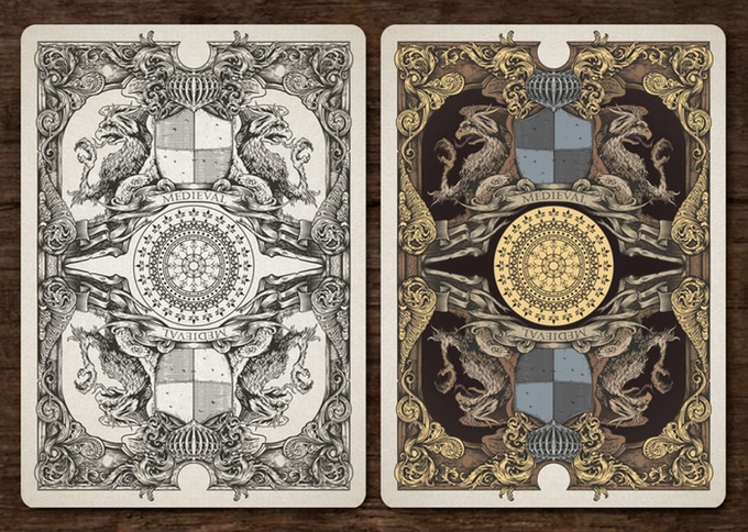 Punggung Emas & Perak Medieval Playing Cards